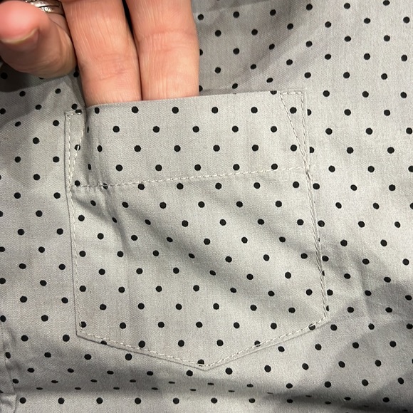 Boys Holiday Editions S C 6/7 Gray & Black Polkadots Button Down Shirt - Picture 6 of 12